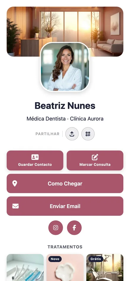 Perfil digital de Beatriz Nunes, médica dentista no telemóvel